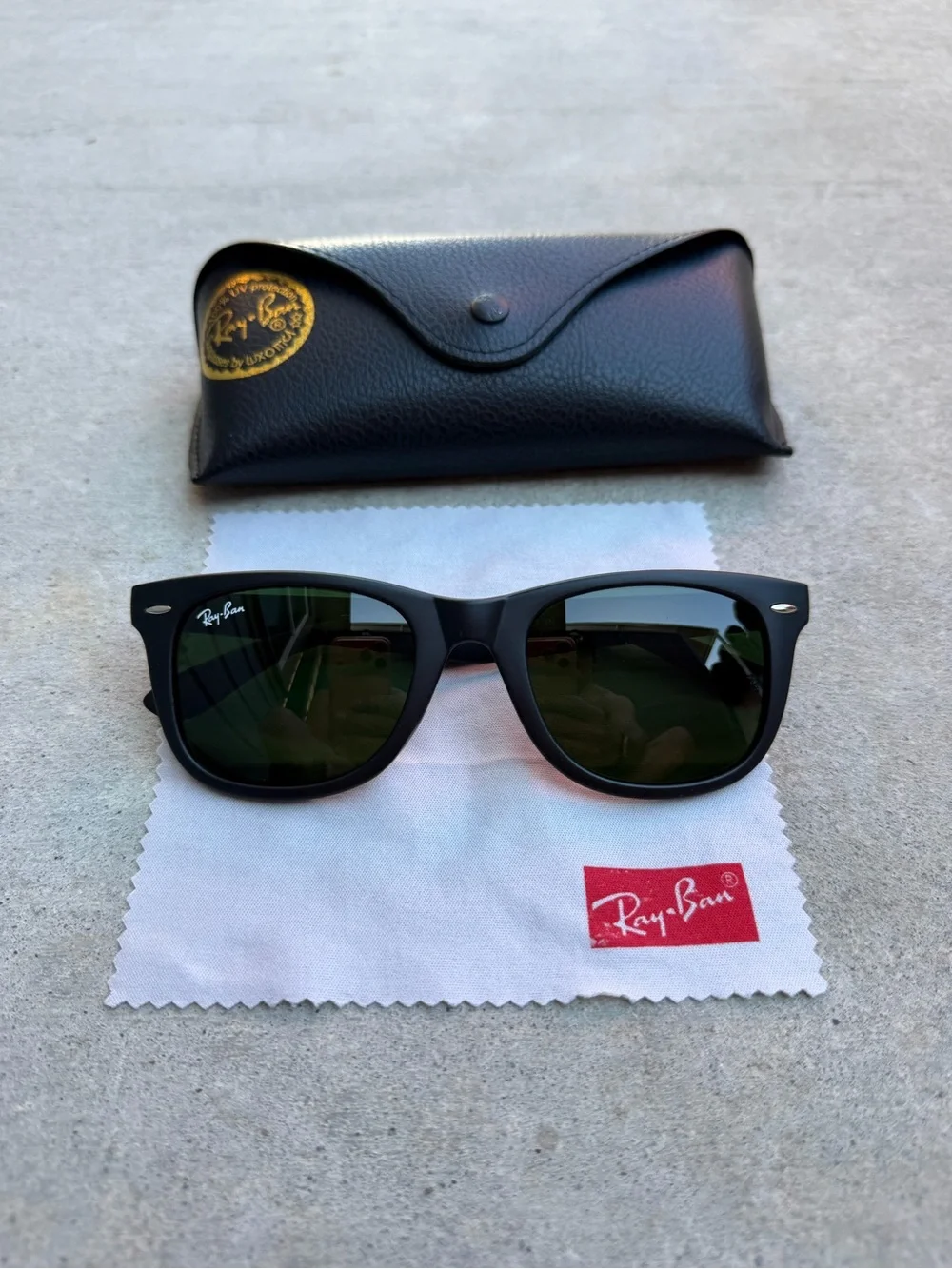 RayBan Wayfarer Sunglasses RB2140 Matte Black Frame G-15 Lens